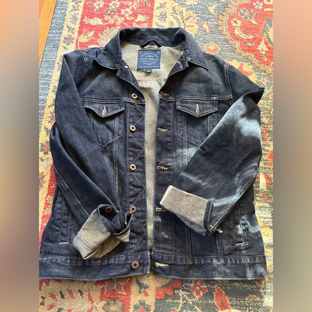 Lucky band dark denim jacket great condition 💙